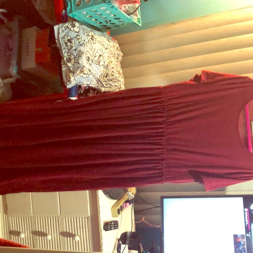 Ankle length dress with pockets!